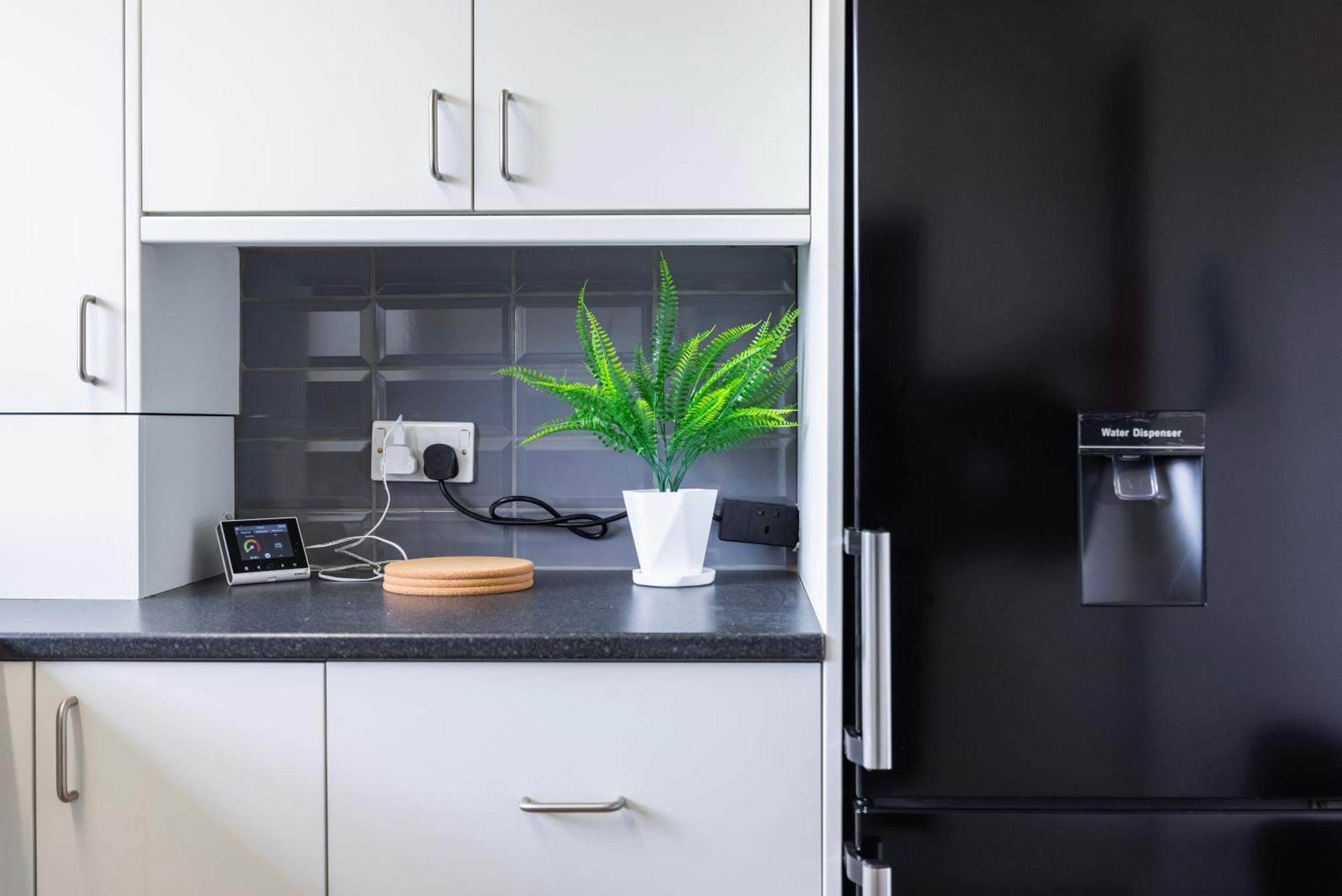 Excel O2 Stunning Large 3 Bedroom Apartment With Balcony London Exterior photo